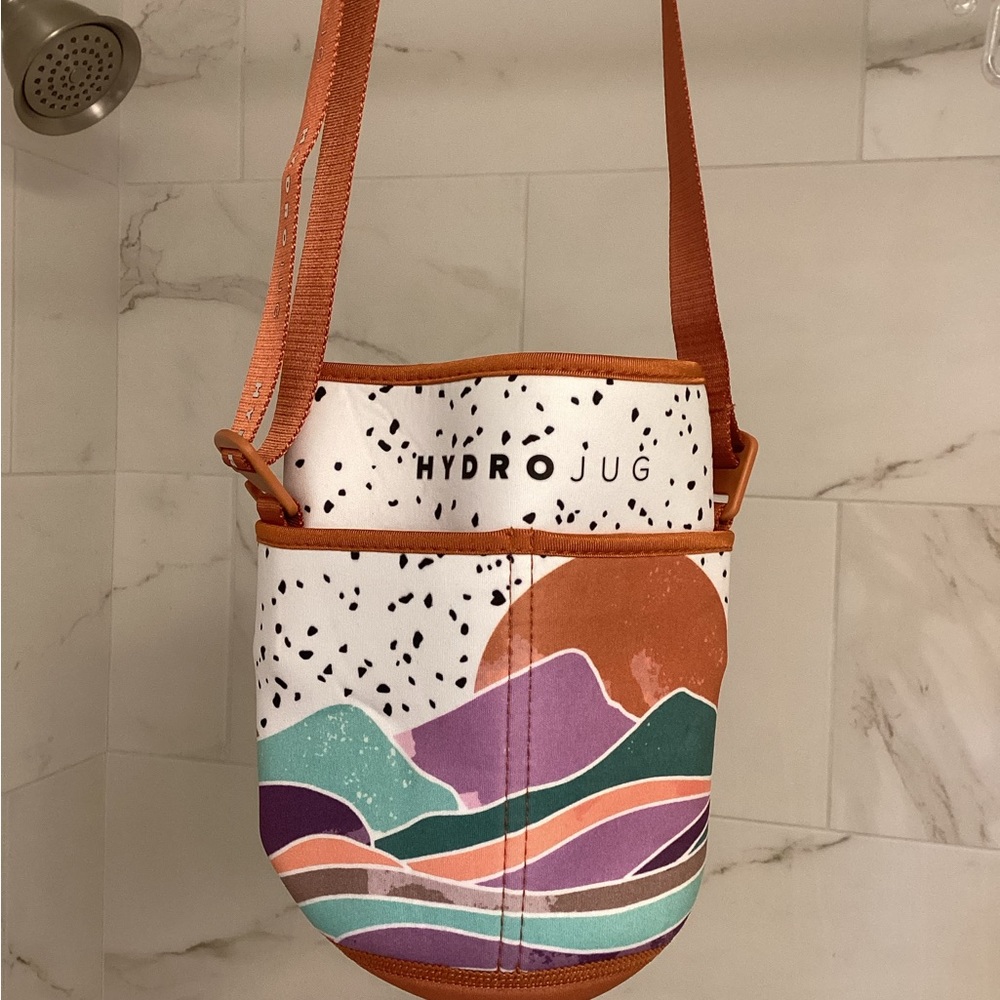 Special Edition HydroJug Mountain Sleeve & Matching Shoulder Strap